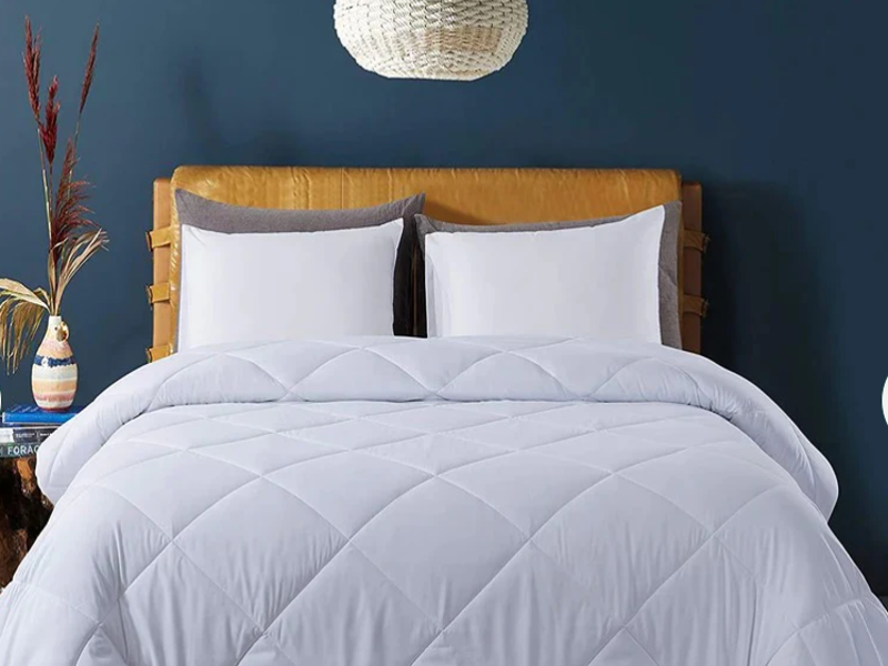 Design 3 — Microfiber, 90 GSM comforters manufactured by Royal Mills, India